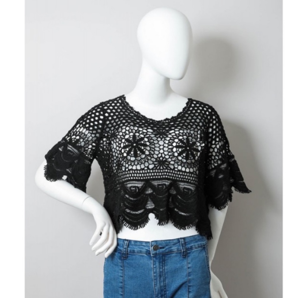 Crochet short sleeve crop - Picture 3 of 5